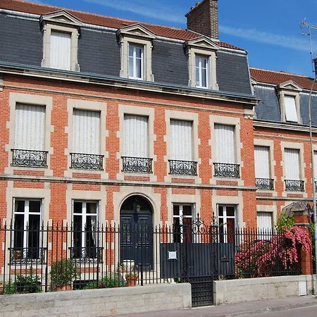 Chambre D'Hotes L'Ambroise Troyes Exterior photo
