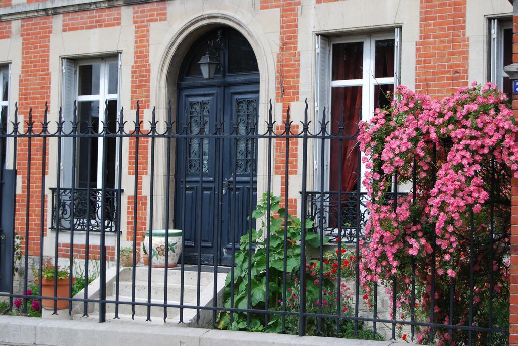 Chambre D'Hotes L'Ambroise Troyes Exterior photo